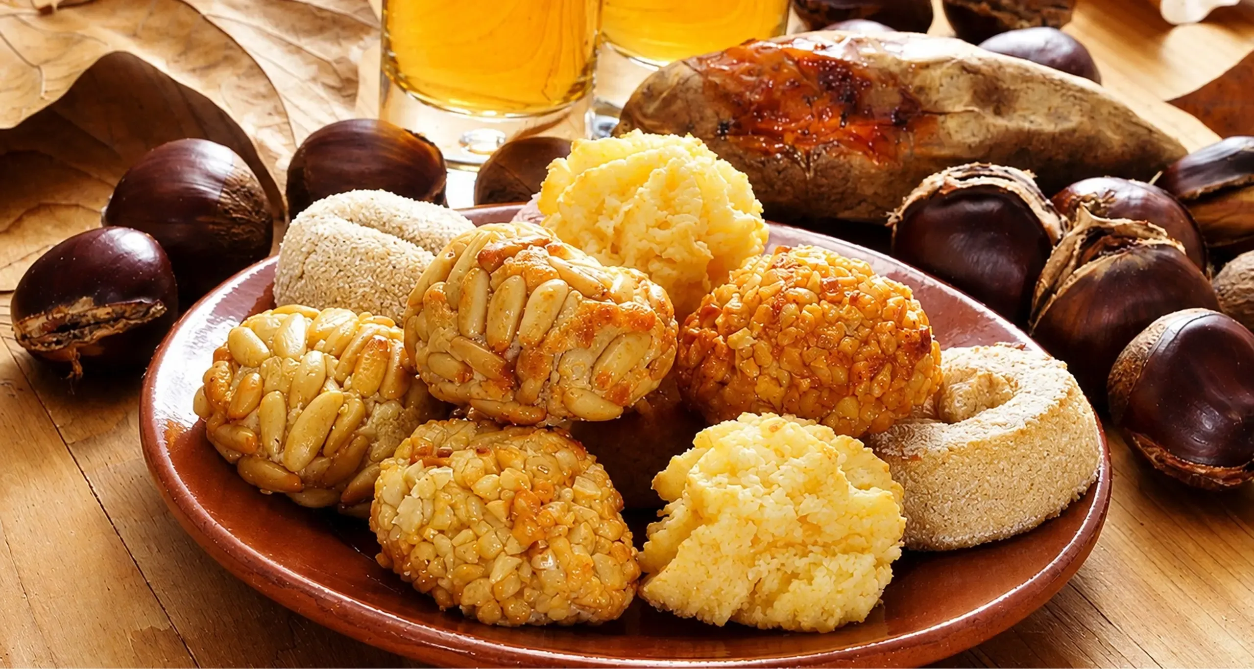 Panellets, castañas, boniato y moscatel para la degustación de la Fiesta de la Castaña.